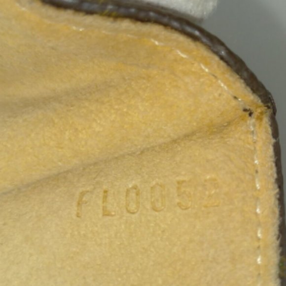 ❌❌❌❌sold ❌❌❌❌Louis Vuitton LV Shoulder Bag Pochette Florentine Browns Monogram - Picture 6 of 10